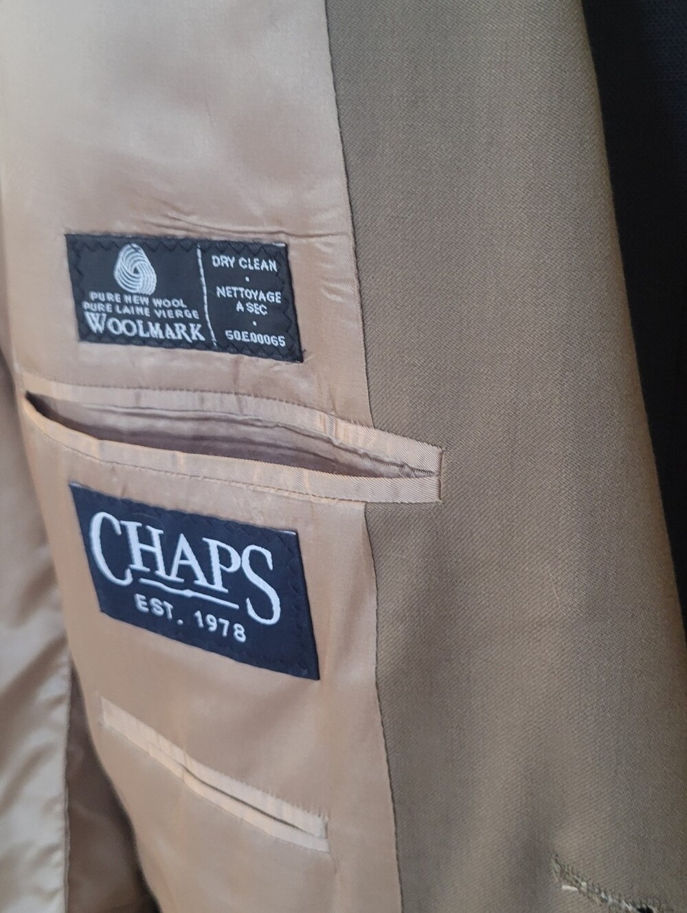 Chaps 42R Blazer/Sport Jacket/Taupe Brown/Lined/was a photo sample/31 1/2" long